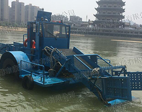 全自動微型割草船 